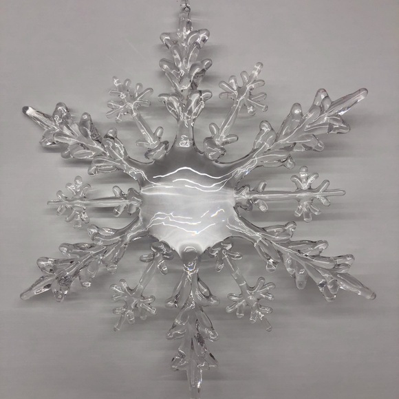Large Clear Acrylic Snowflake - Picture 12 of 16